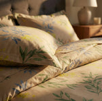 Super Soft Ac Comforter Set Leafy Blossom Design ( 90x100 Inch )