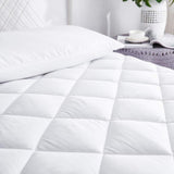 Super soft quilted waterproof mattress protector ( 72*78 inches , Elastic fitted upto 9 inches )