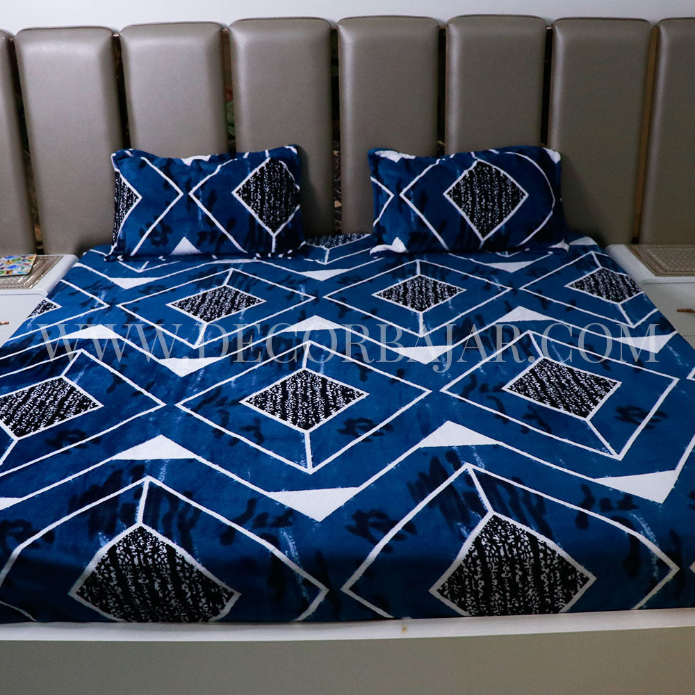 Soft Woolen Cross Design Winter Bedsheet With Pillow covers ( 90*100 inch, 1.8kg , 245gsm )