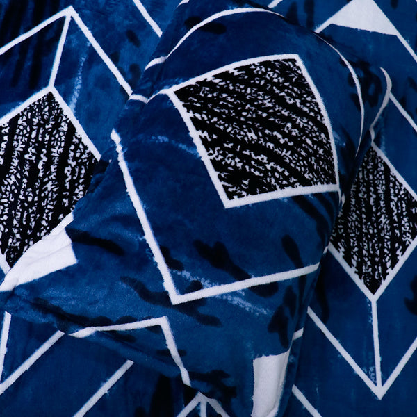 Soft Woolen Cross Design Winter Bedsheet With Pillow covers ( 90*100 inch, 1.8kg , 245gsm )